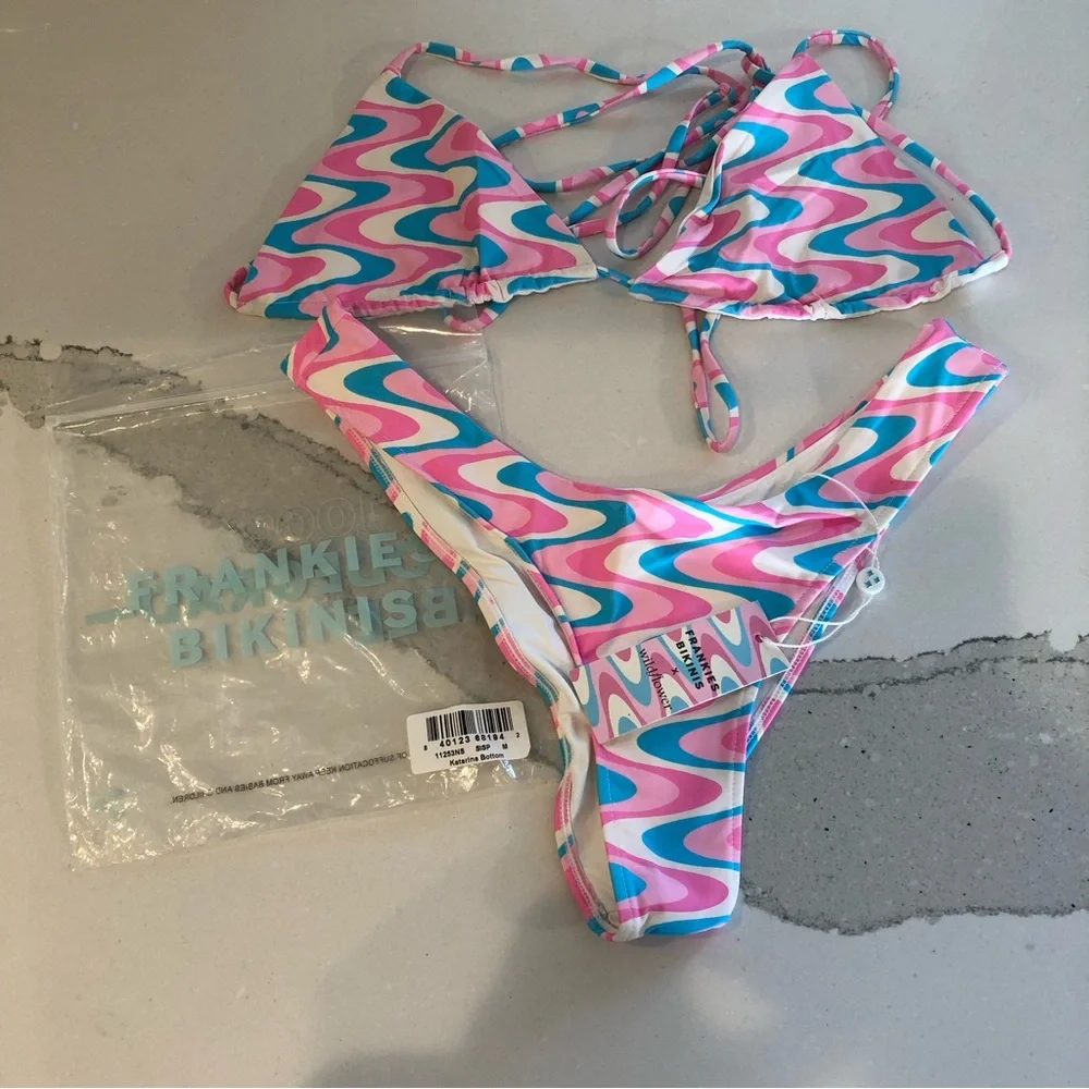 Frankie’s Bikinis Katarina Bottom and Triangle Top